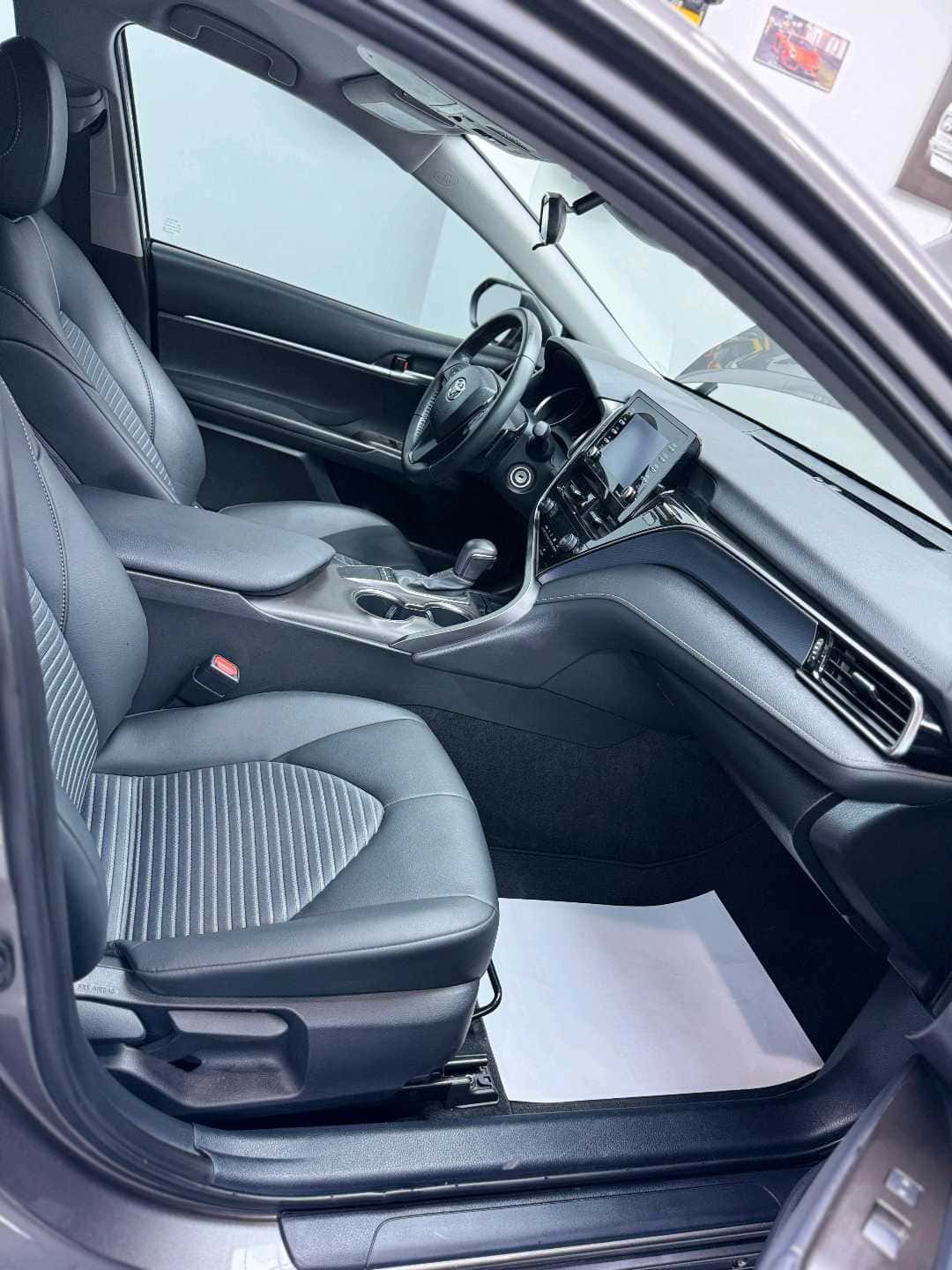 Car Image 2023 TOYOTA CAMRY SE